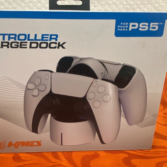 PS5 Controller Charger, PlayStation 5 Charger & 1 Silicone Controller Skin - Picture 5 of 12